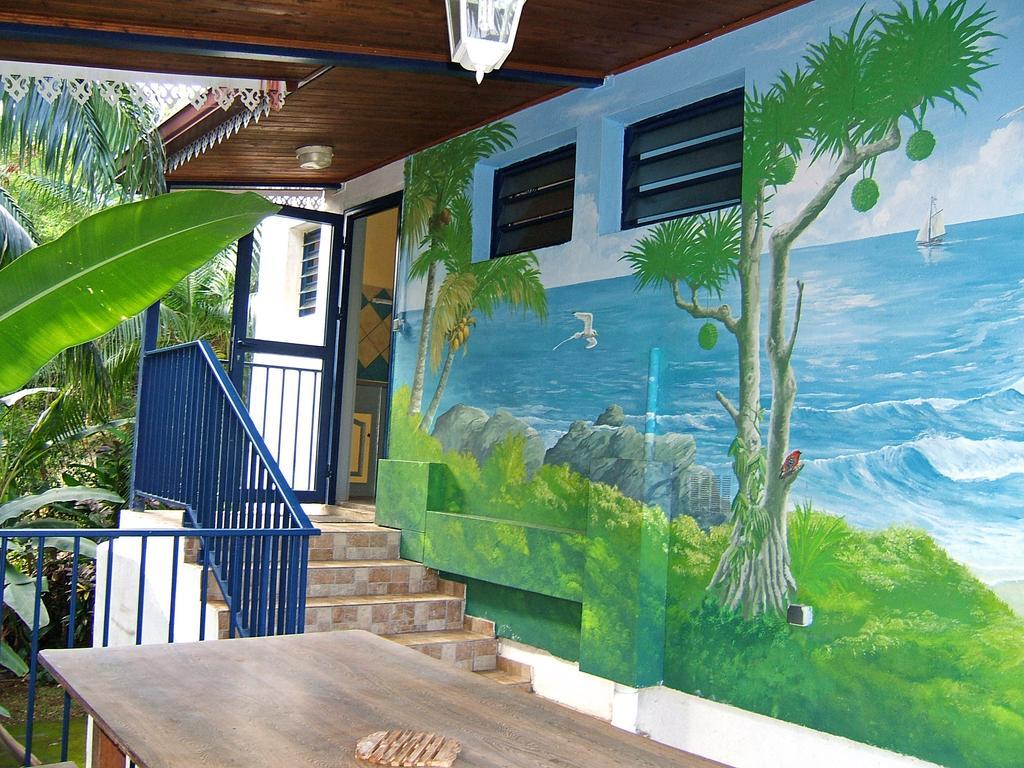 Holiday Home La Caverne Des Hirondelles Сен-Жозеф Экстерьер фото